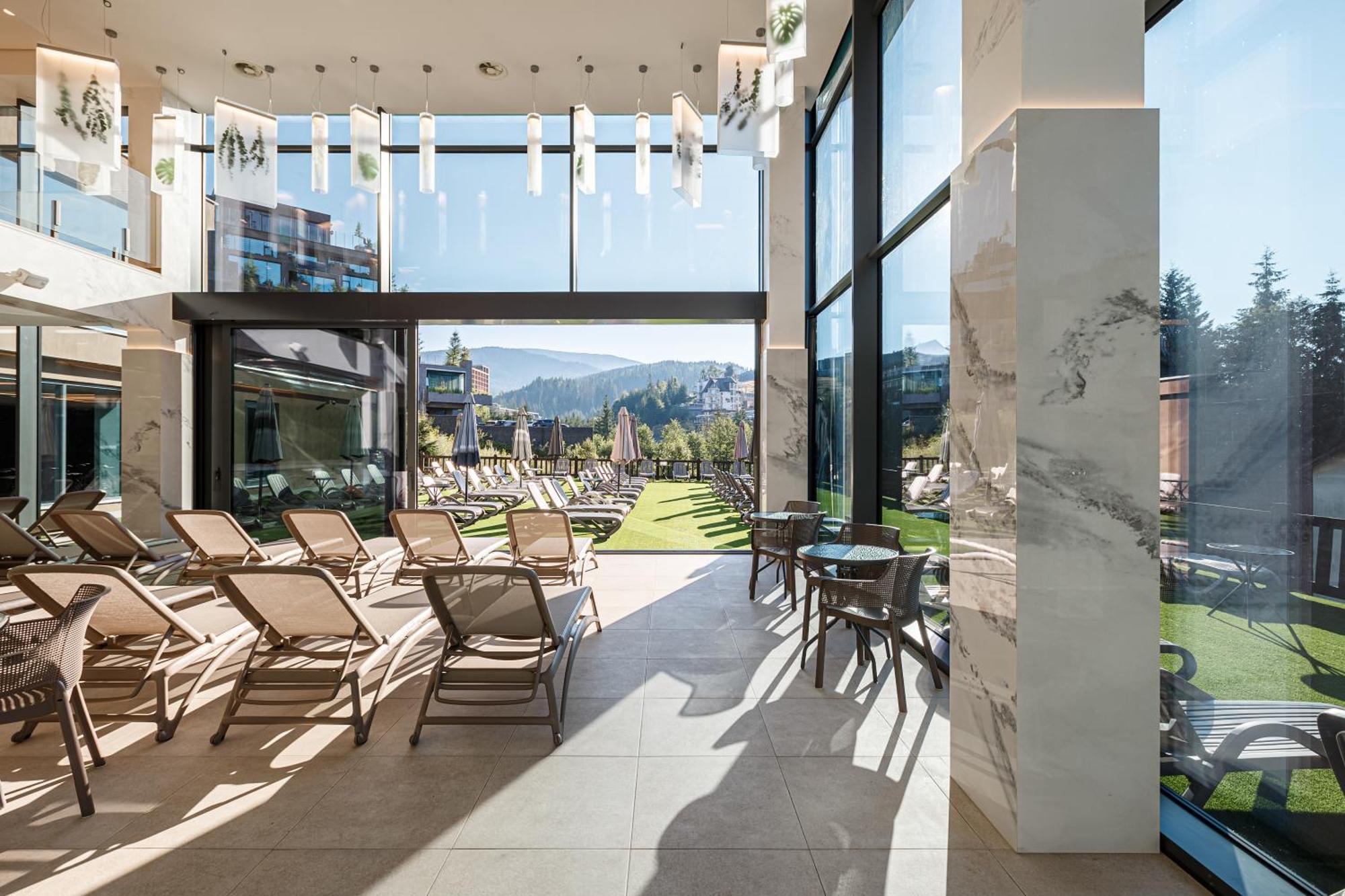 Tavel Hotel & Spa Буковел Екстериор снимка