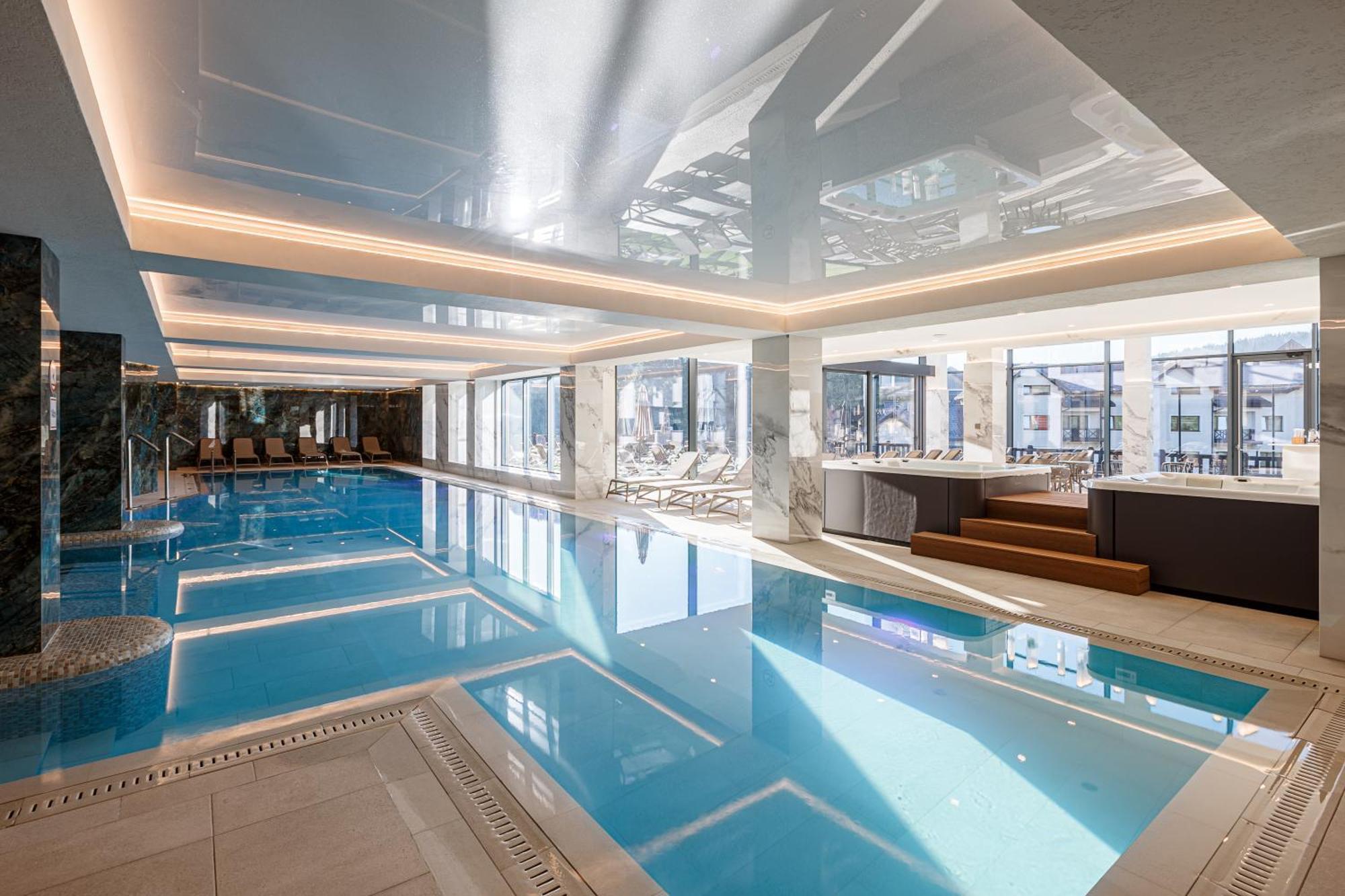 Tavel Hotel & Spa Буковел Екстериор снимка